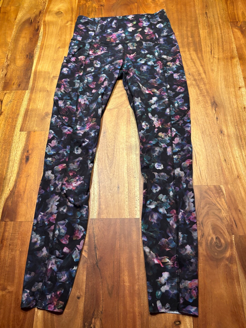 Lululemon Floral Crop Leggings - Size 4